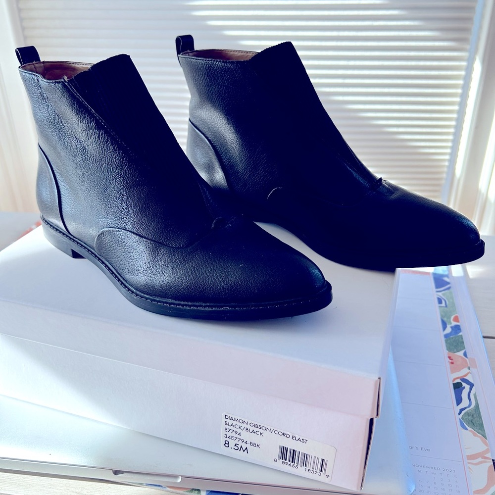 Brand New Never Worn Black Leather Calvin Klein Booties